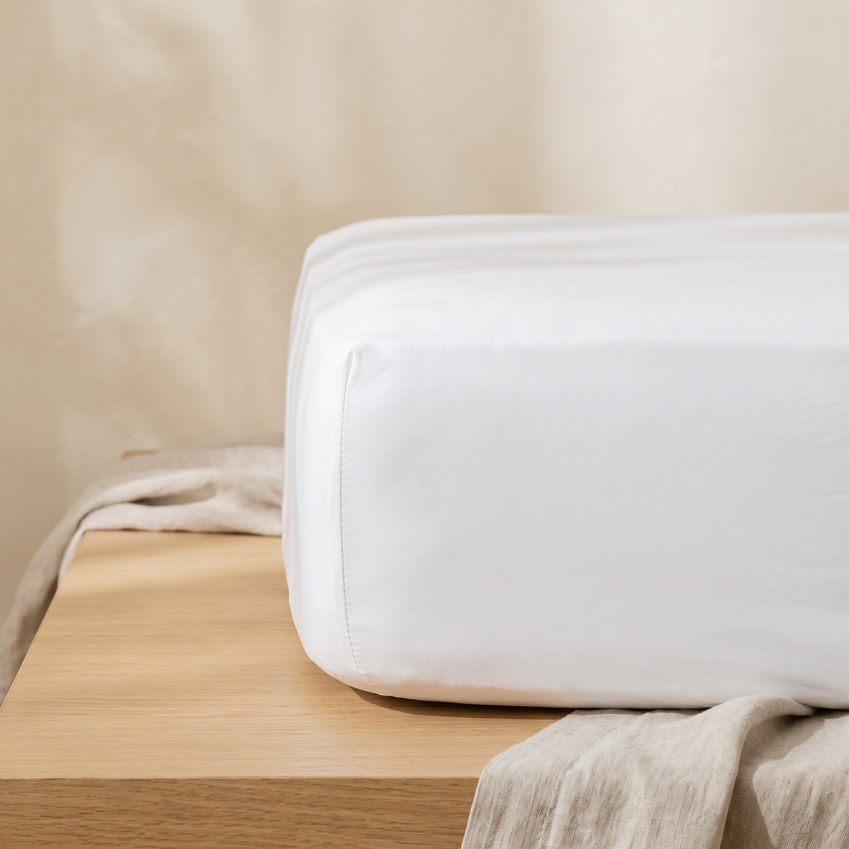 Grip™ Cooling Fitted Sheet