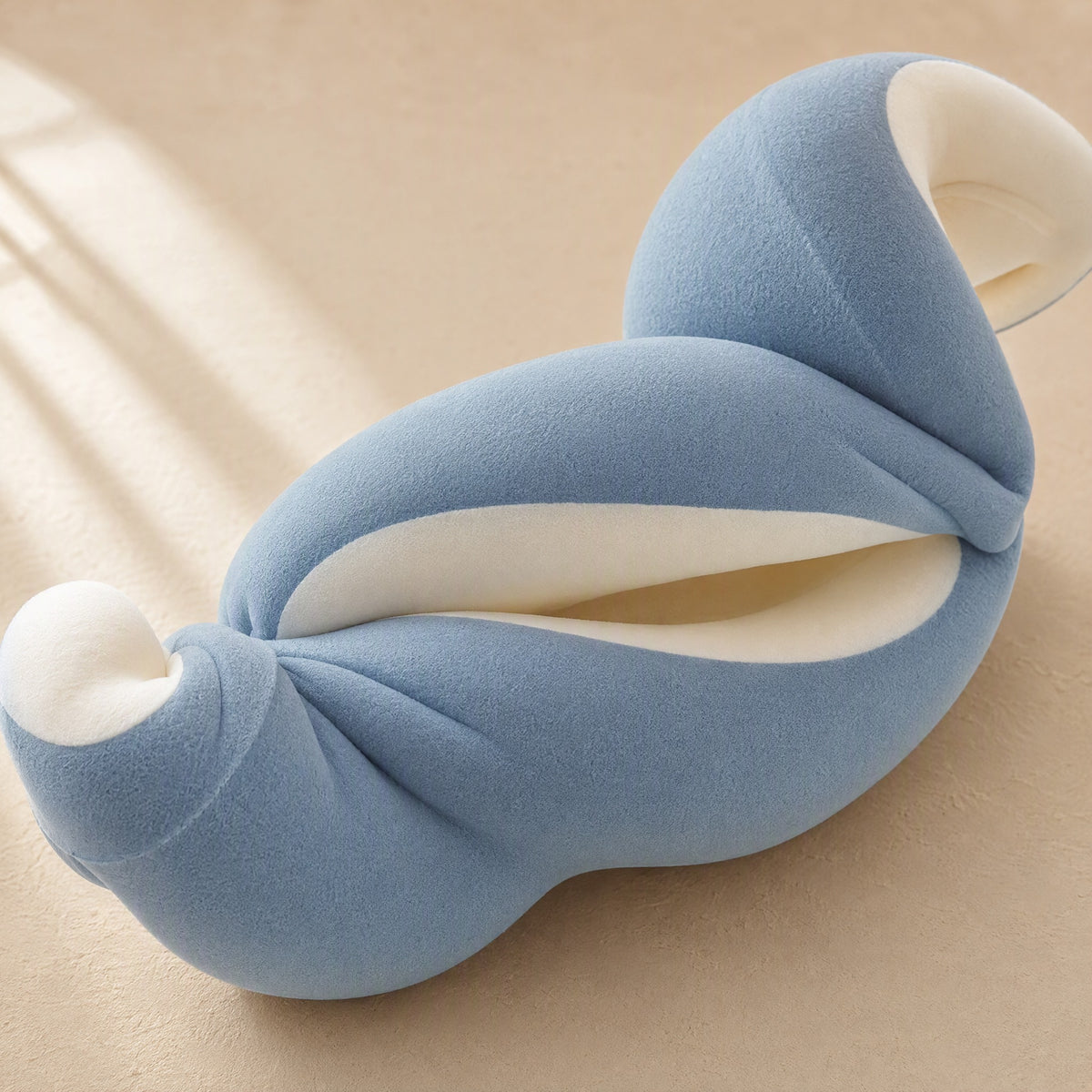 Dreamform™ Memory Foam Pillow Core, material and detail close-up