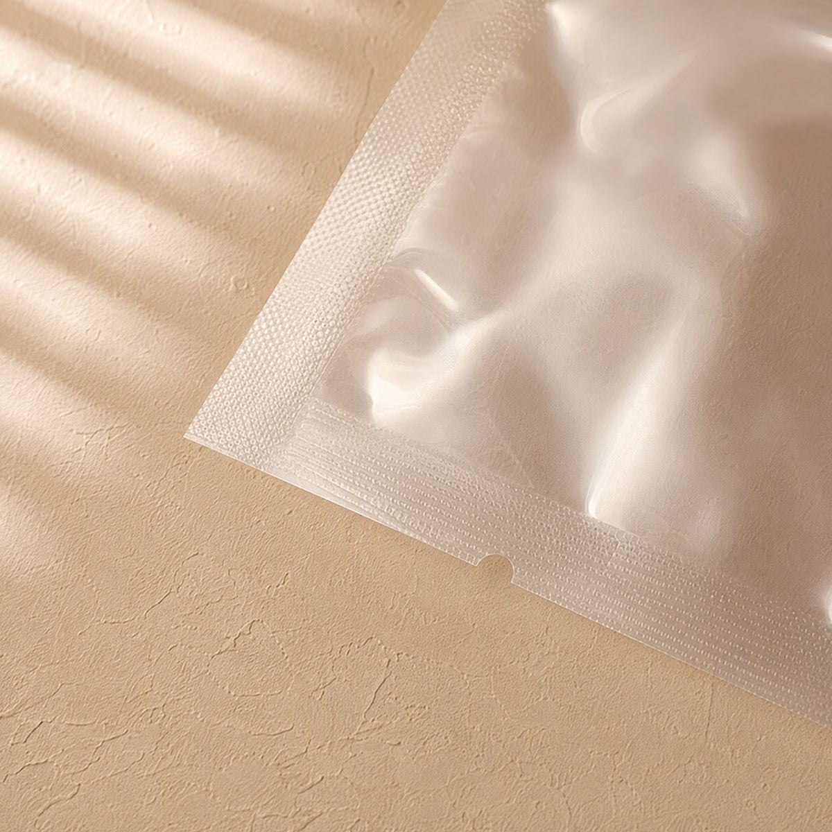 Peekseal™ Transparent Plastic Vacuum Storage Bags, material and detail close-up