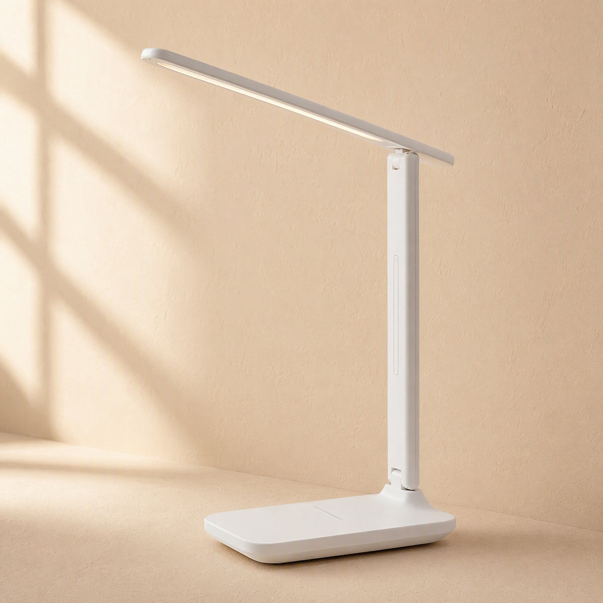 Tapdim™ Touch Dimming Desk Lamp, material and detail close-up