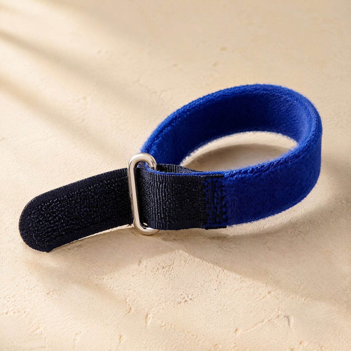 Loopcinch™ Iron Buckle Nylon Hook-and-Loop Strap, material and detail close-up