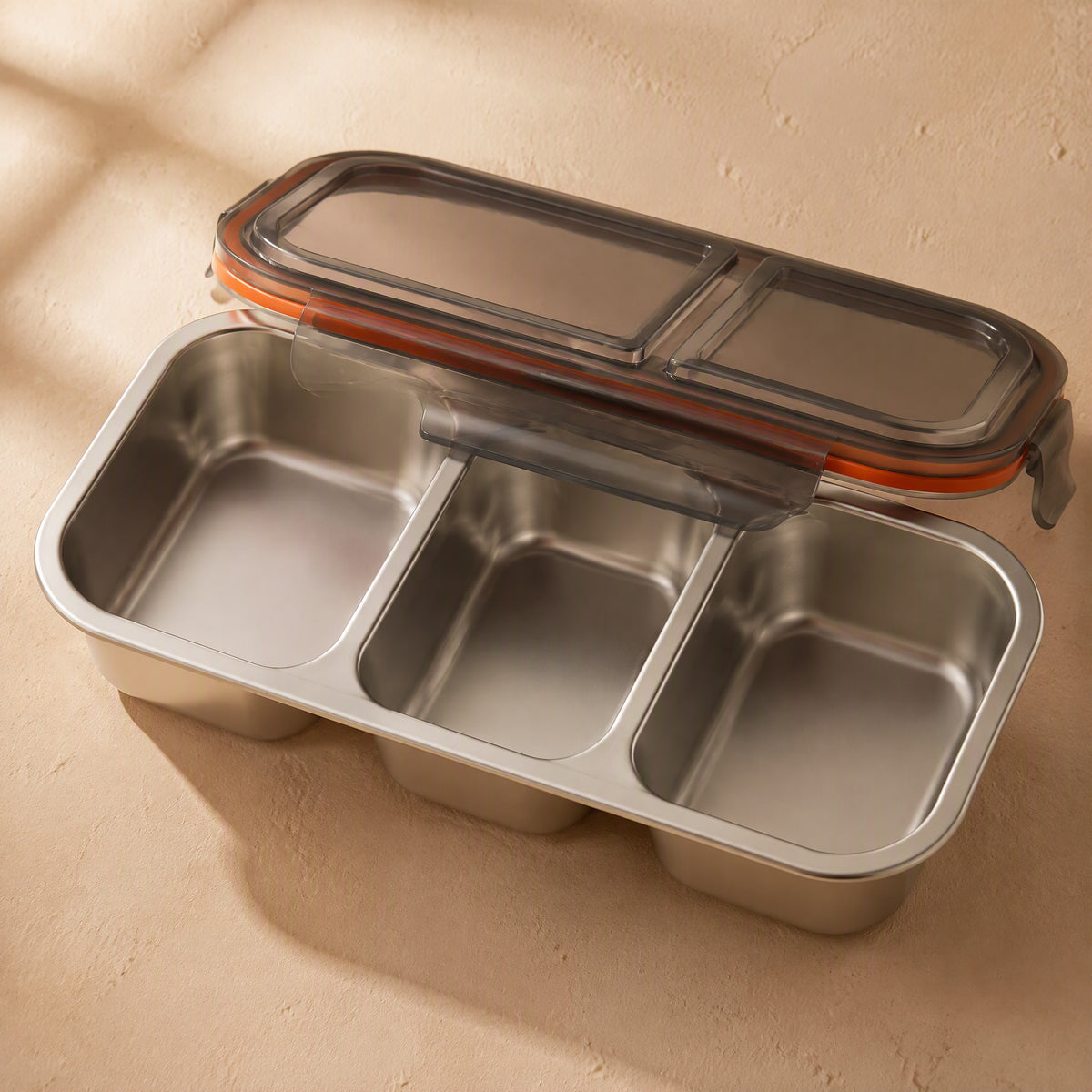 Steeltuck™ 304 Stainless Steel Compartment Lunch Box, material and detail close-up