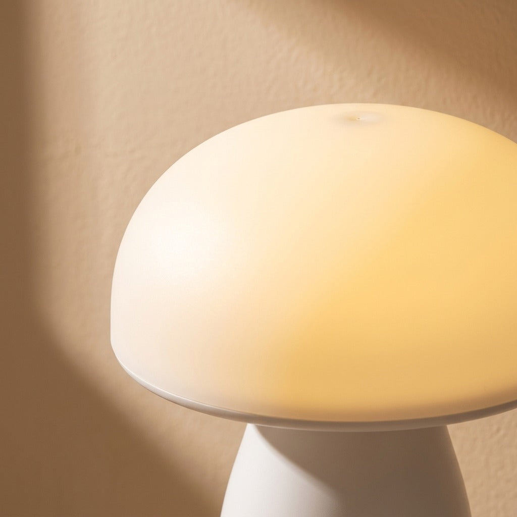 Glowagain™ Rechargeable Night Light, material and detail close-up