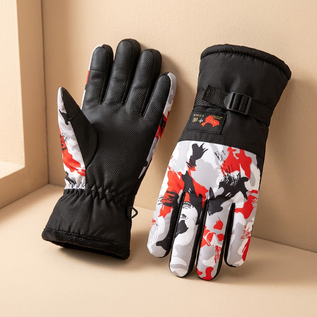 Frostgrip™ Camouflage Winter Warm Gloves, material and detail close-up