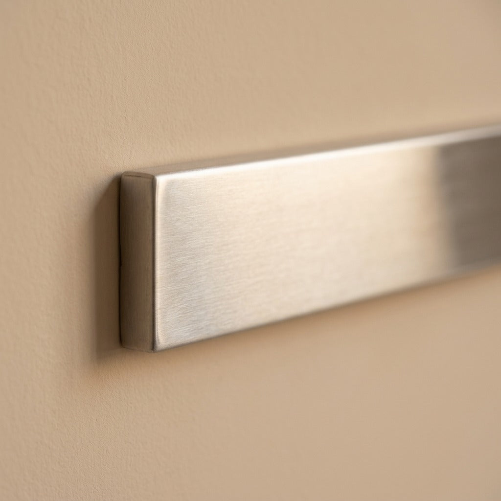 Steelmag™ 304 Stainless Steel Magnetic Knife Holder, material and detail close-up