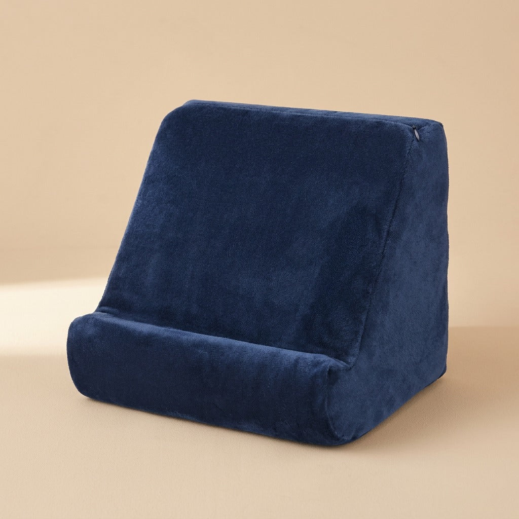 Pagecush™ Polyester Reading Pillow Pad, material and detail close-up