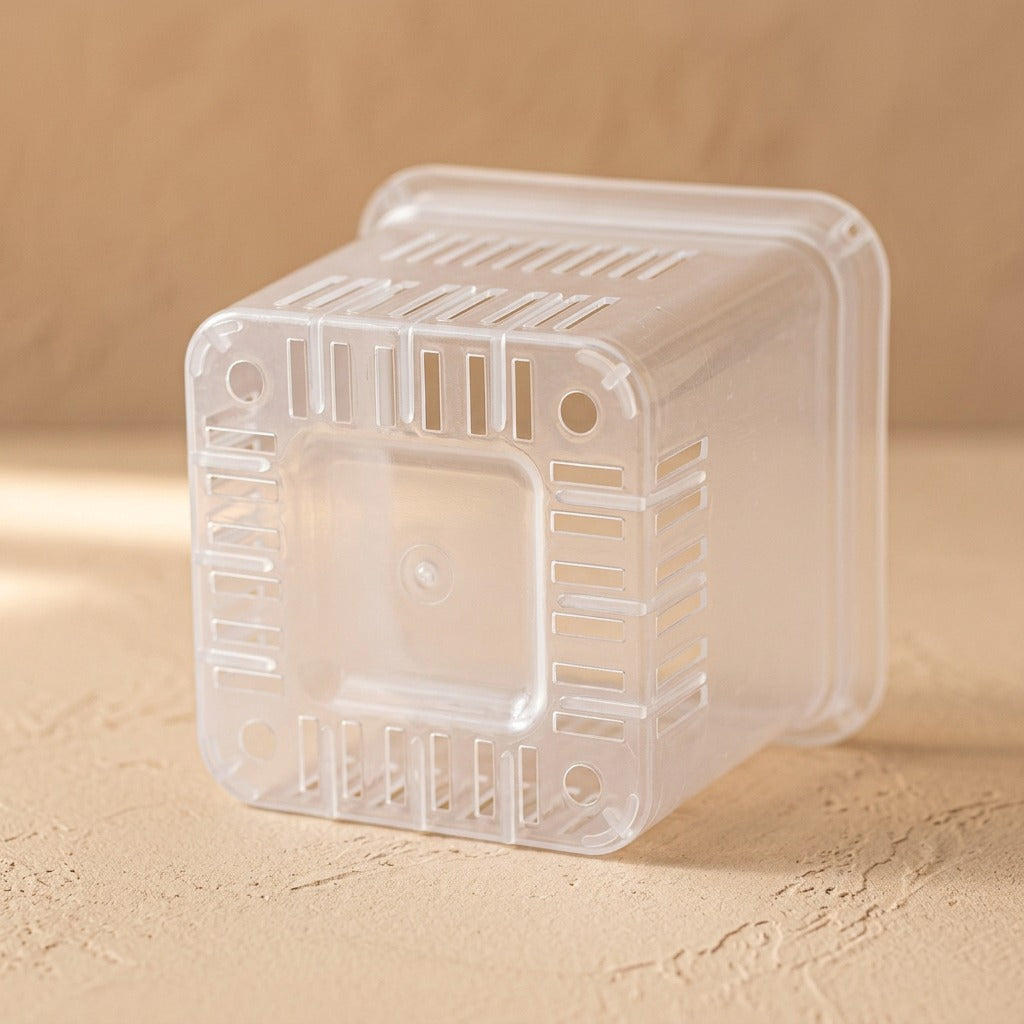 Airroot™ Breathable Plastic Flower Pot, material and detail close-up