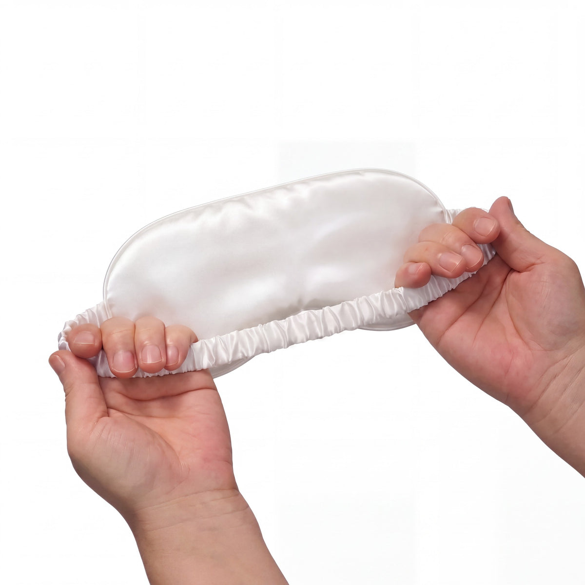 Satine Mulberry Silk Sleep Mask: in use