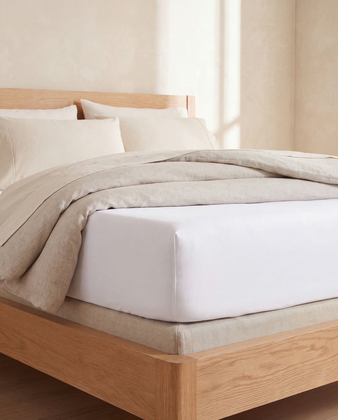 Grip Cooling Fitted Sheet in a Calm Eden lifestyle setting