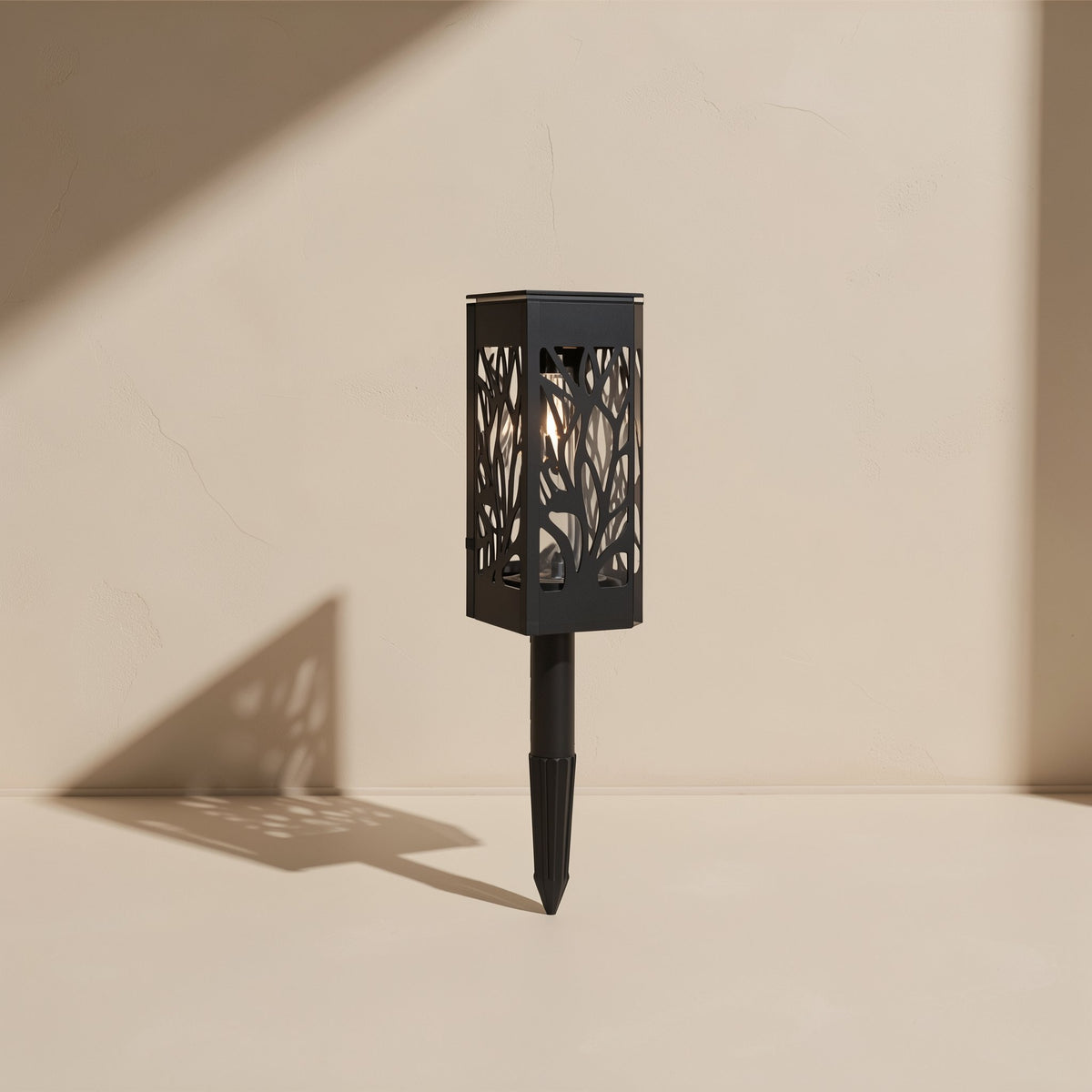 Solar lawn lamp with decorative outdoor lighting and IP44 protection rating