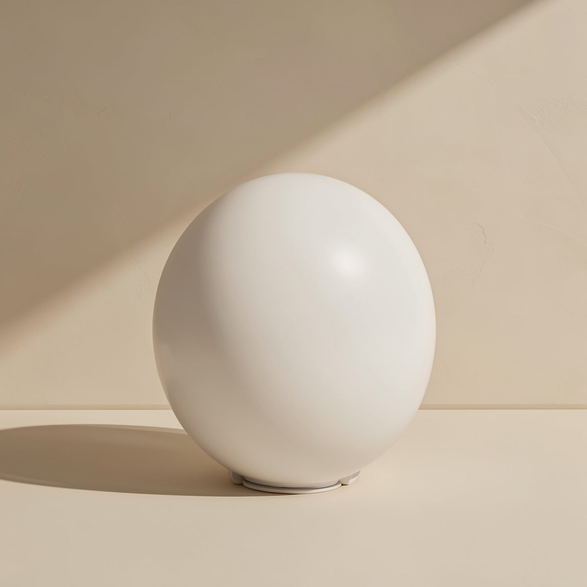 Dawnwave sunrise alarm clock with simulated sunrise and sunset light, radio, and white noise