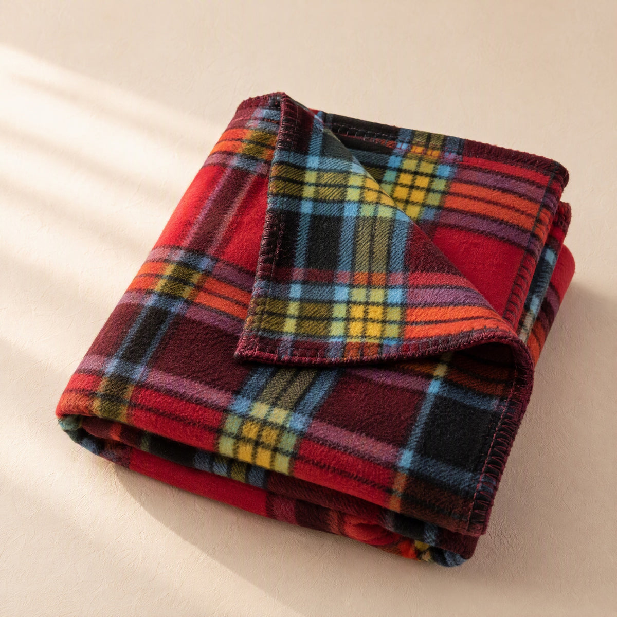 Plaidwarm™ Plaid Polyester Fleece Blanket, material and detail close-up