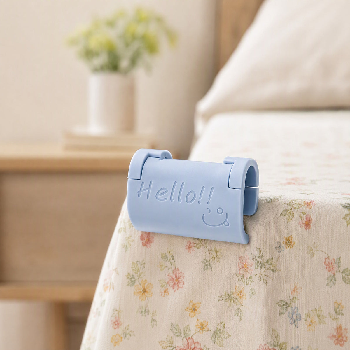 Bedgrip™ Plastic Bed Sheet Fastener Clips, styled close view