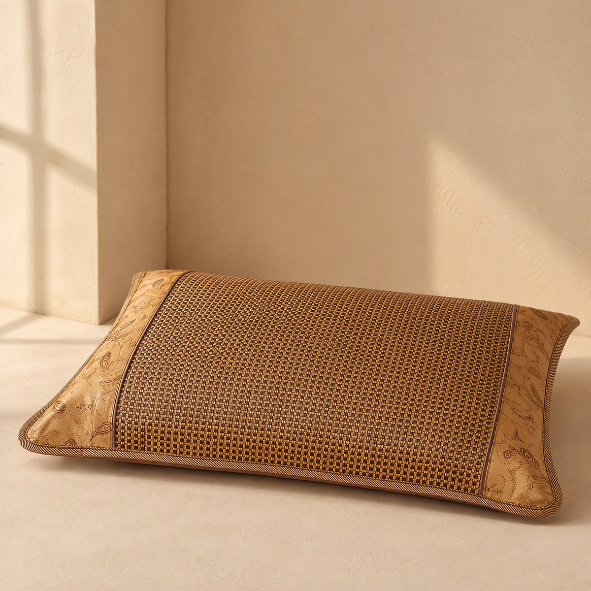 Polyloom™ Polyester Jacquard Pillowcase
