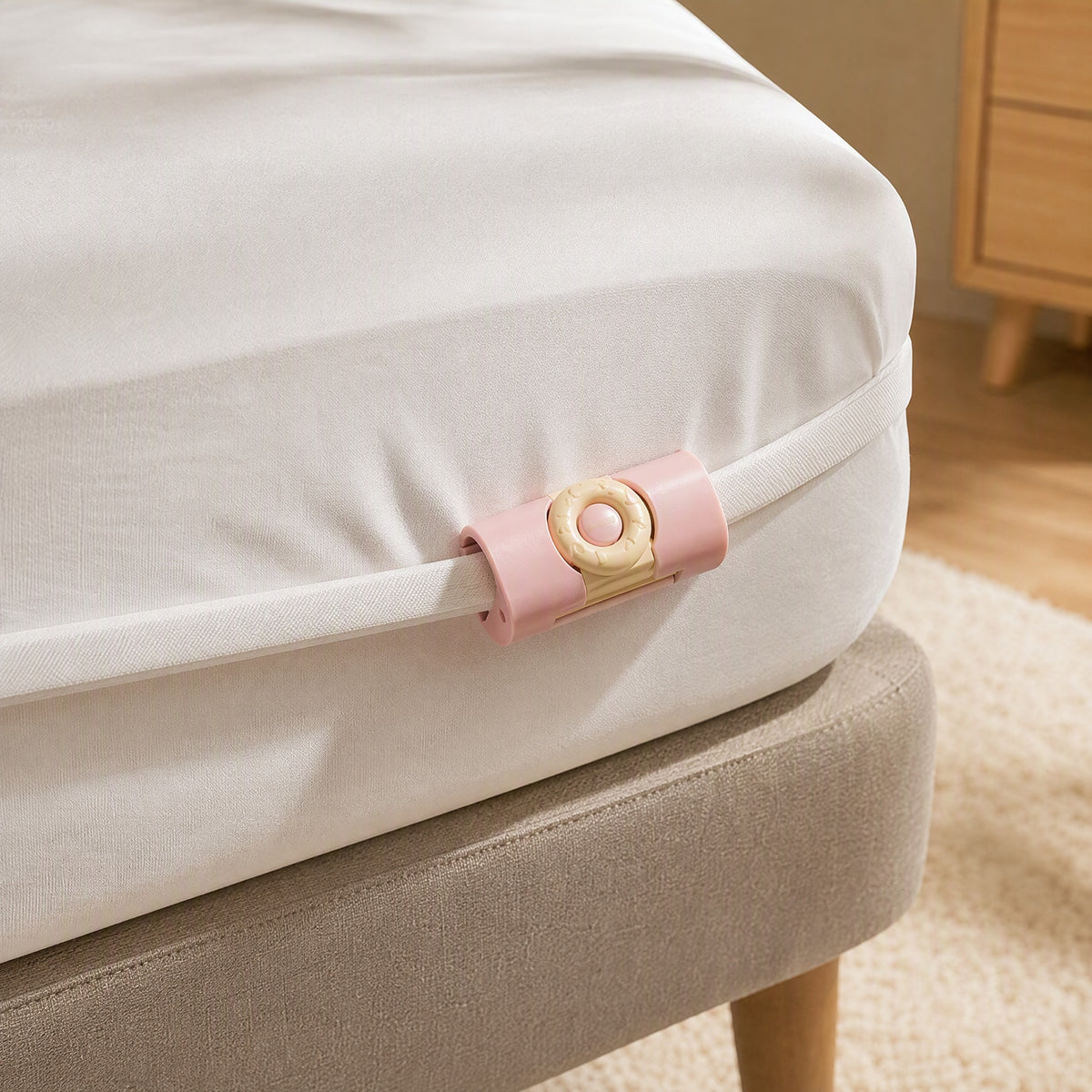 Sheetlock™ Plastic Bed Sheet Fixer Clip, styled close view