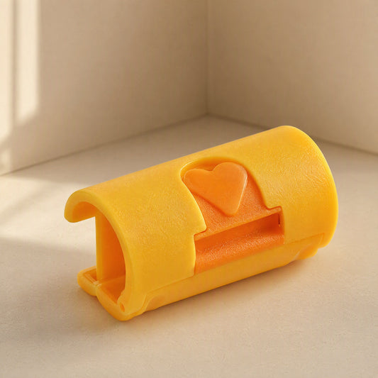 Sheetstay™ Needle-Free Bed Sheet Fastener Clips