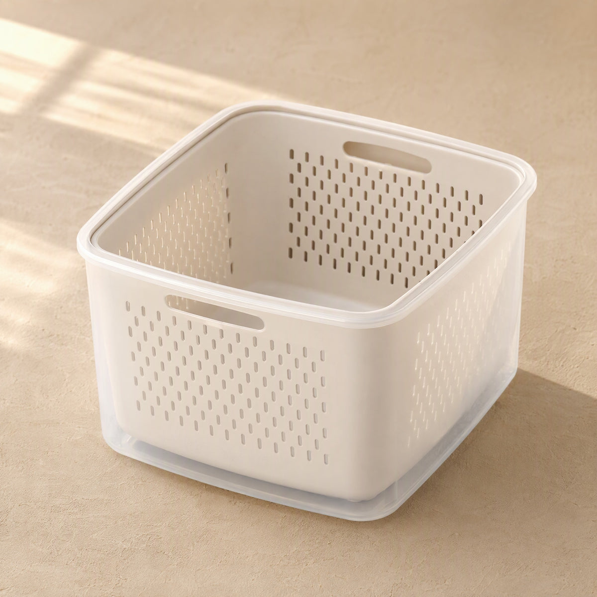 Drainkeep™ Drain Basket Food Storage Box, material and detail close-up