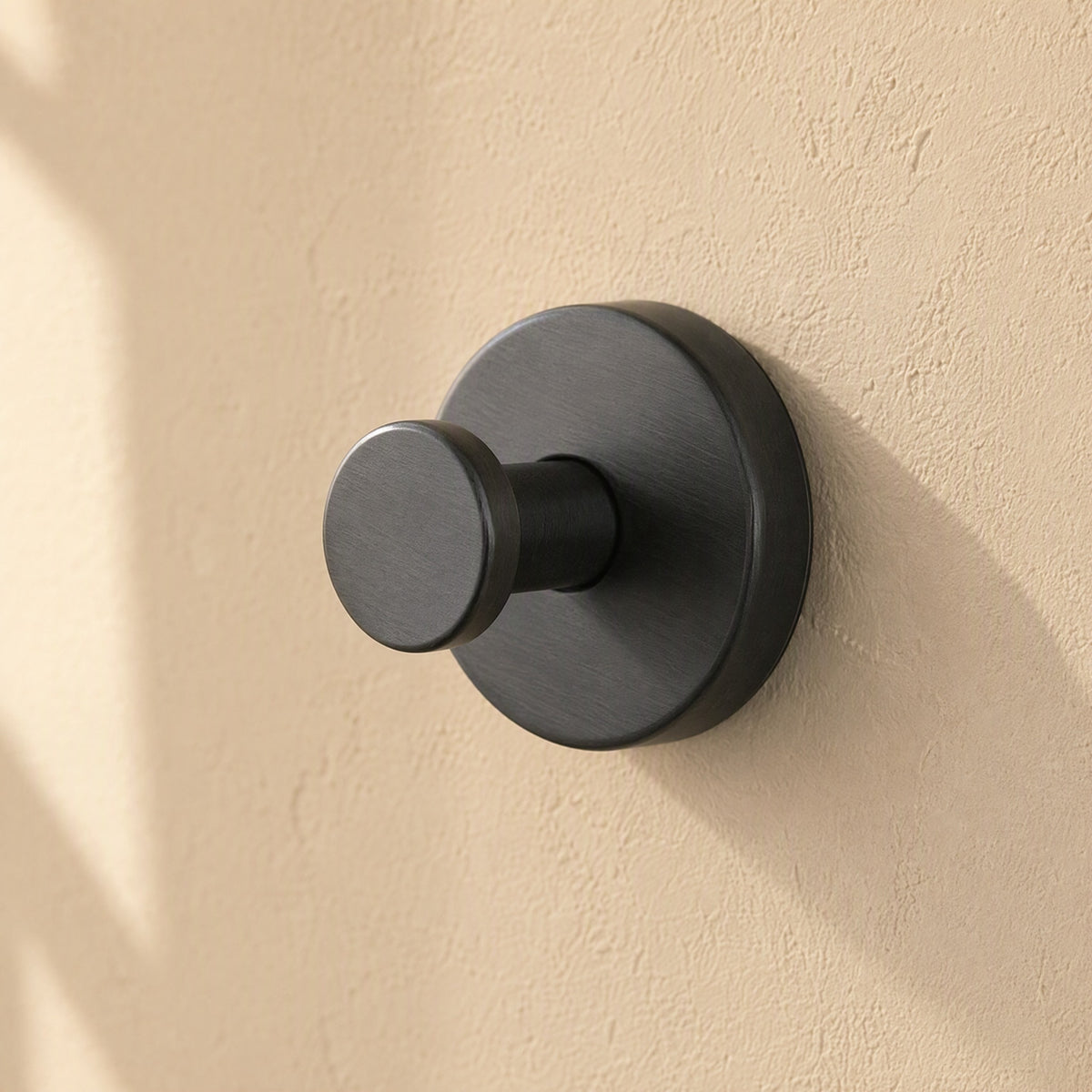 Grippeg™ Stainless Steel Suction Cup Hook, material and detail close-up