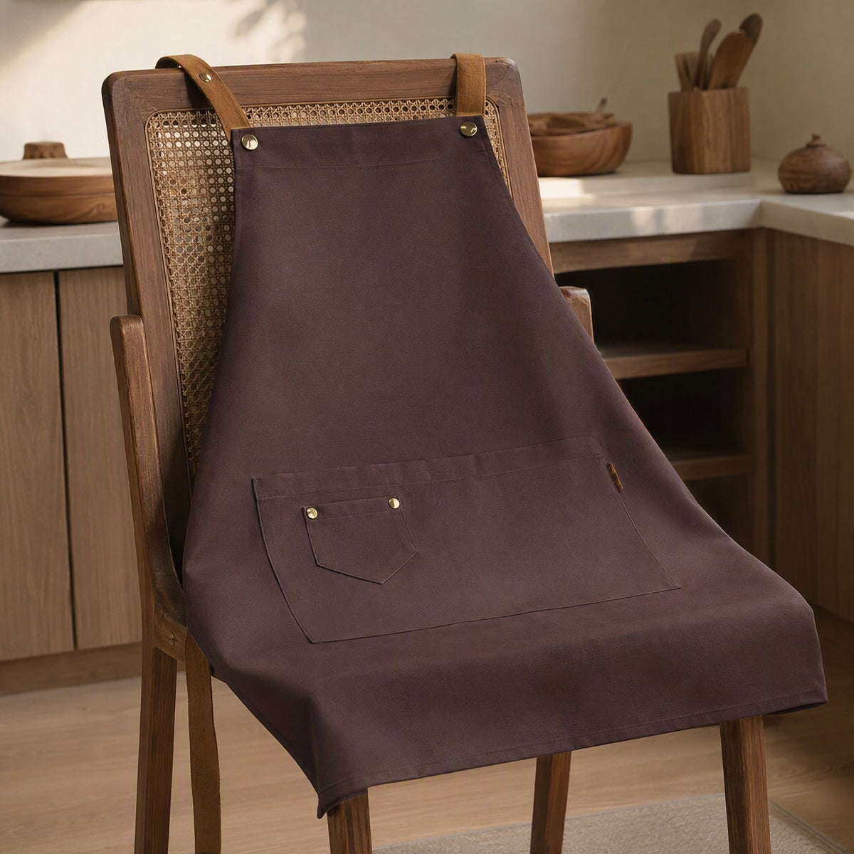 Dryweave™ Water-Repellent Kitchen Apron, styled close view