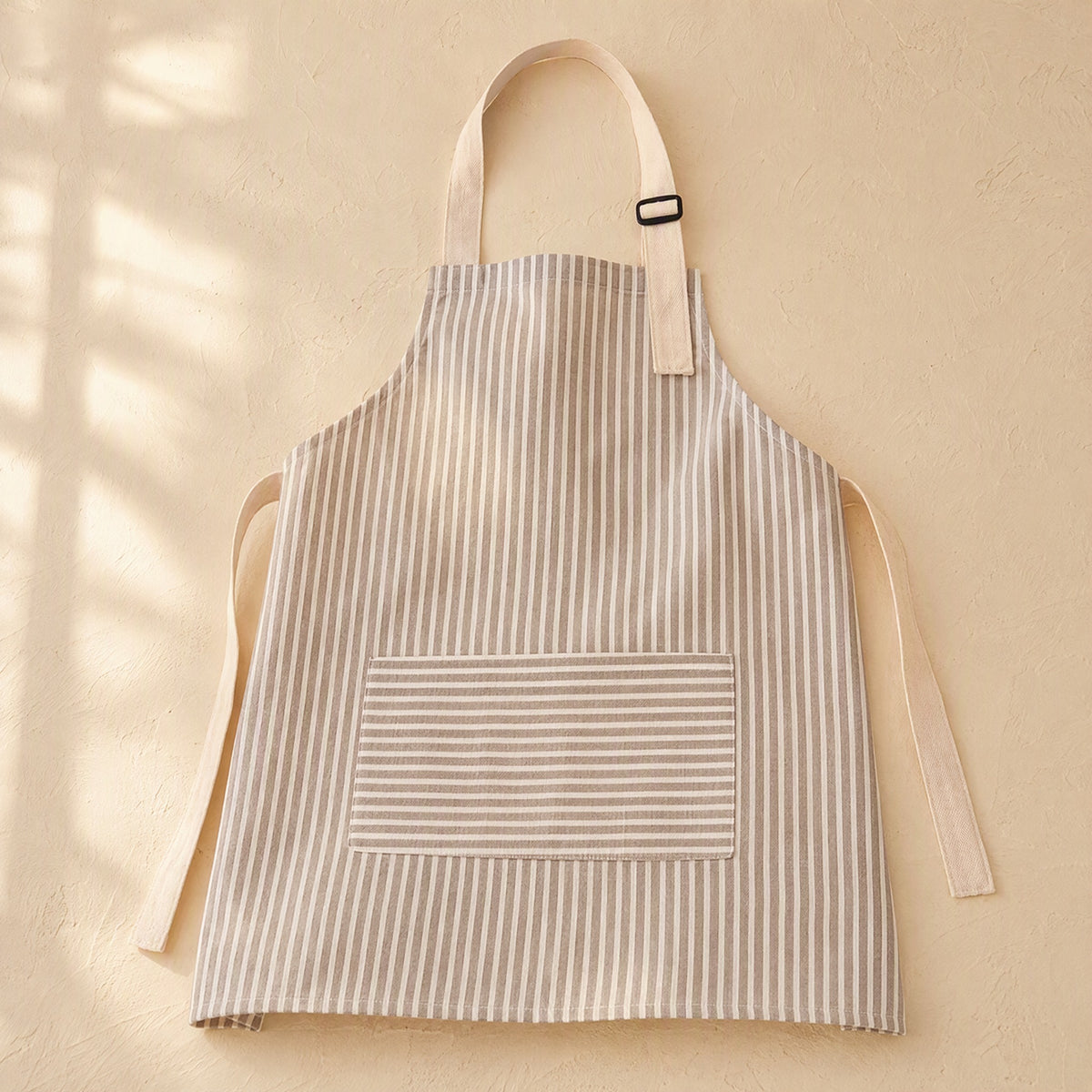 Loombib™ Cotton Linen Kitchen Apron, material and detail close-up