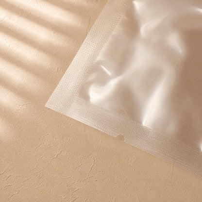 Peekseal™ Transparent Plastic Vacuum Storage Bags, material and detail close-up