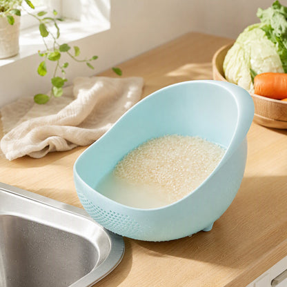 Leafdrain™ Plastic Vegetable Washing Basket in a calm home setting
