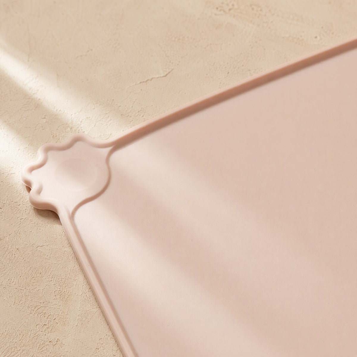 Silimat™ Rectangular Silicone Table Mat, material and detail close-up