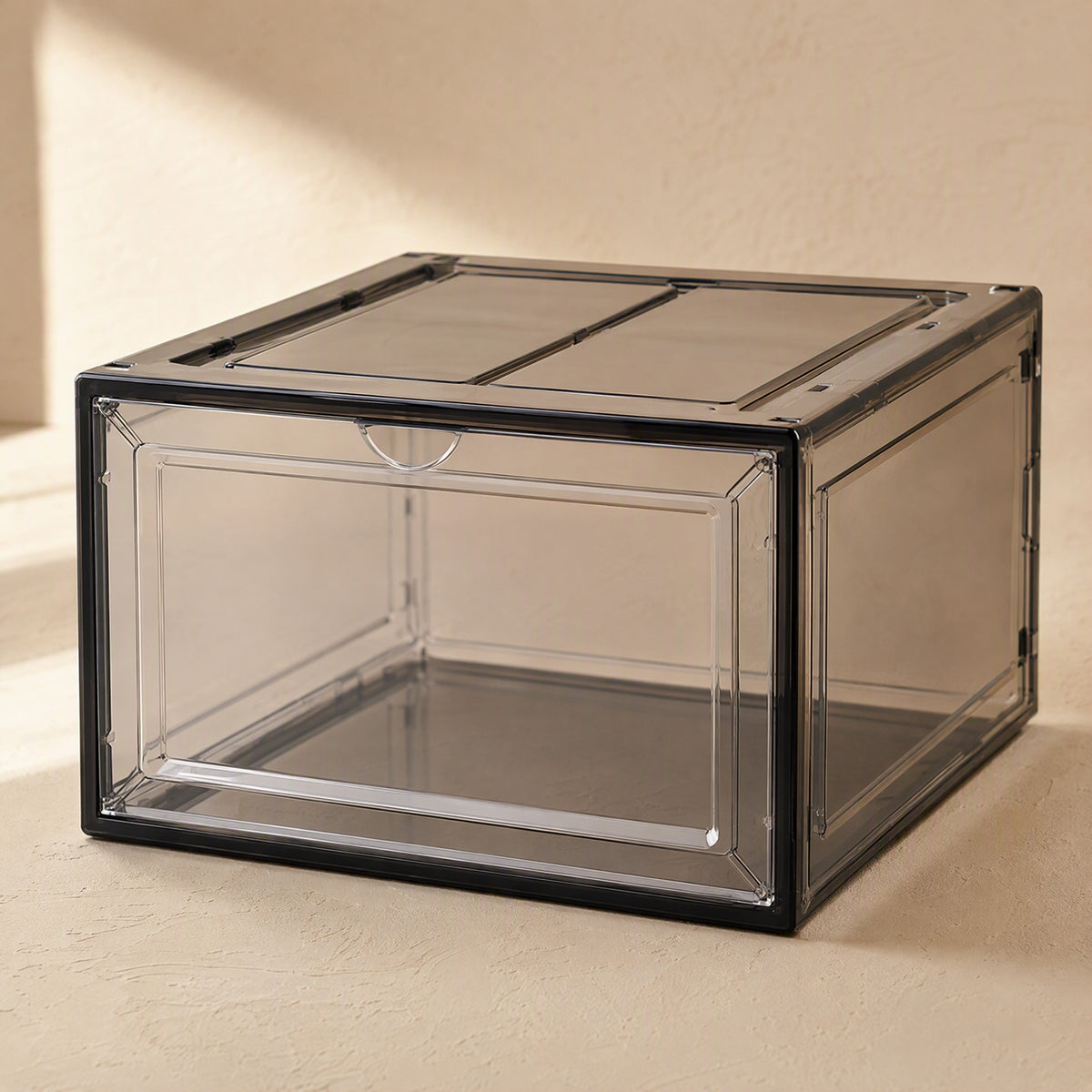 Solebin™ PET+PP Shoe Storage Box, material and detail close-up