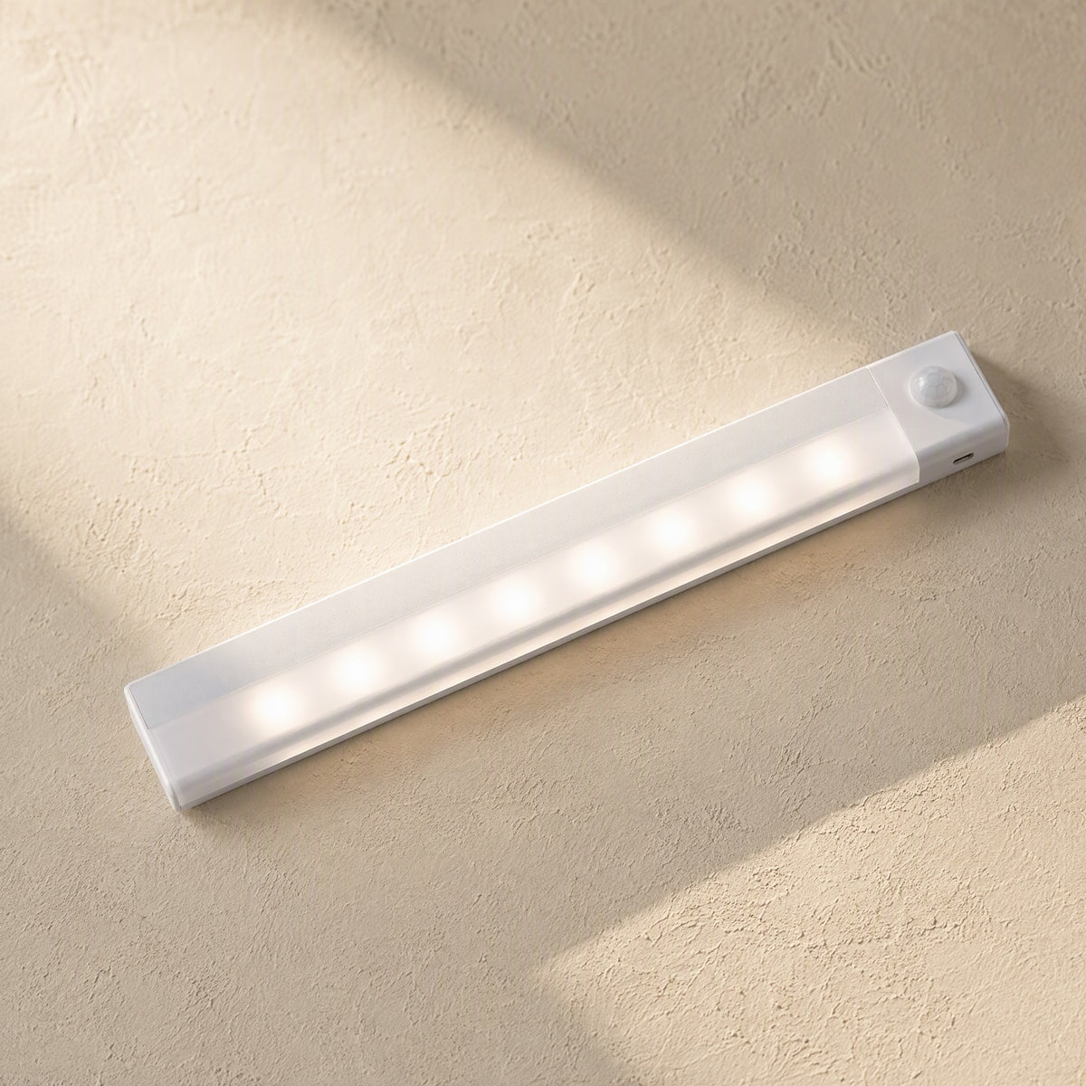 Magglow™ Rechargeable Magnetic Sensor Night Light, material and detail close-up