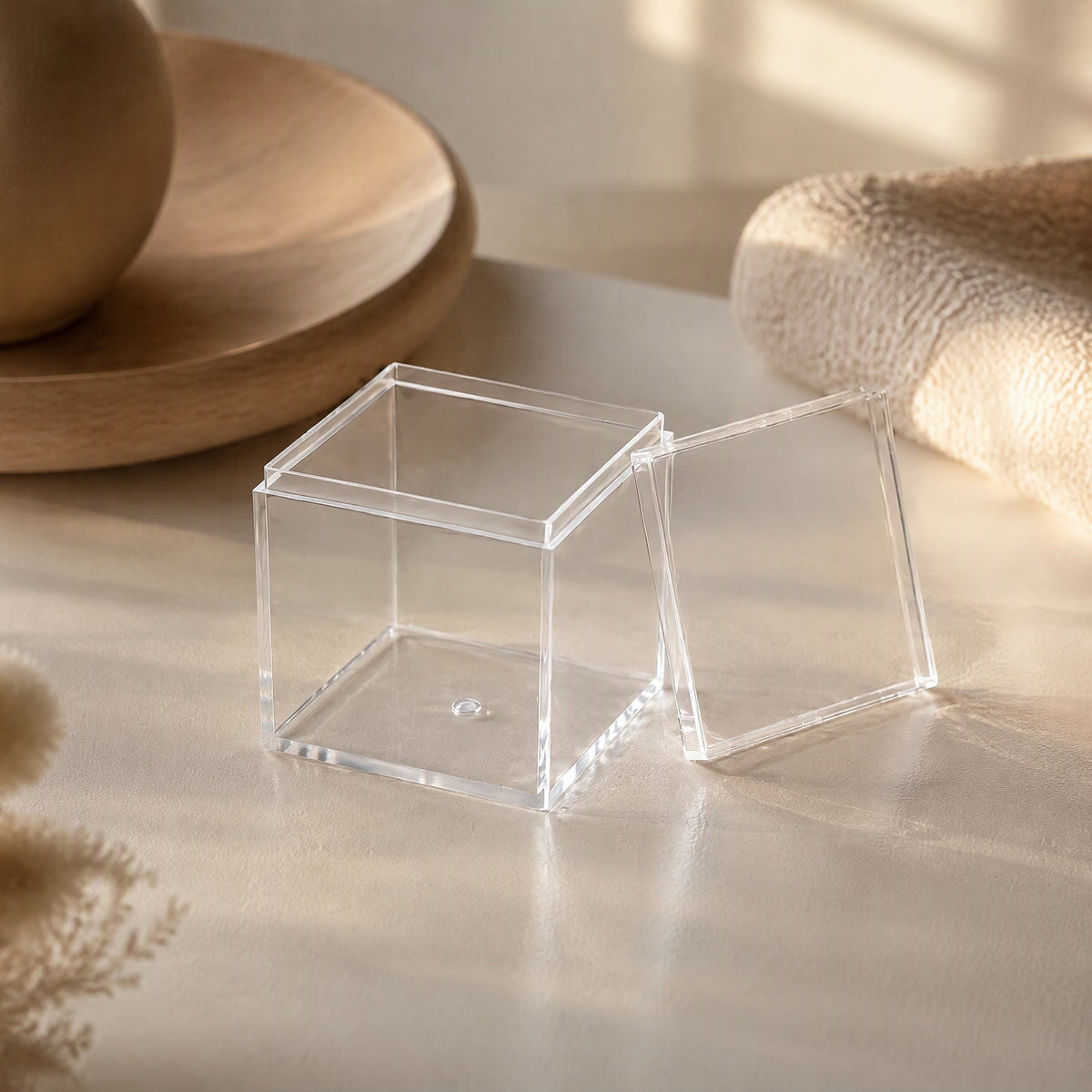 Viewbox™ Transparent Plastic Box Packaging, styled close view