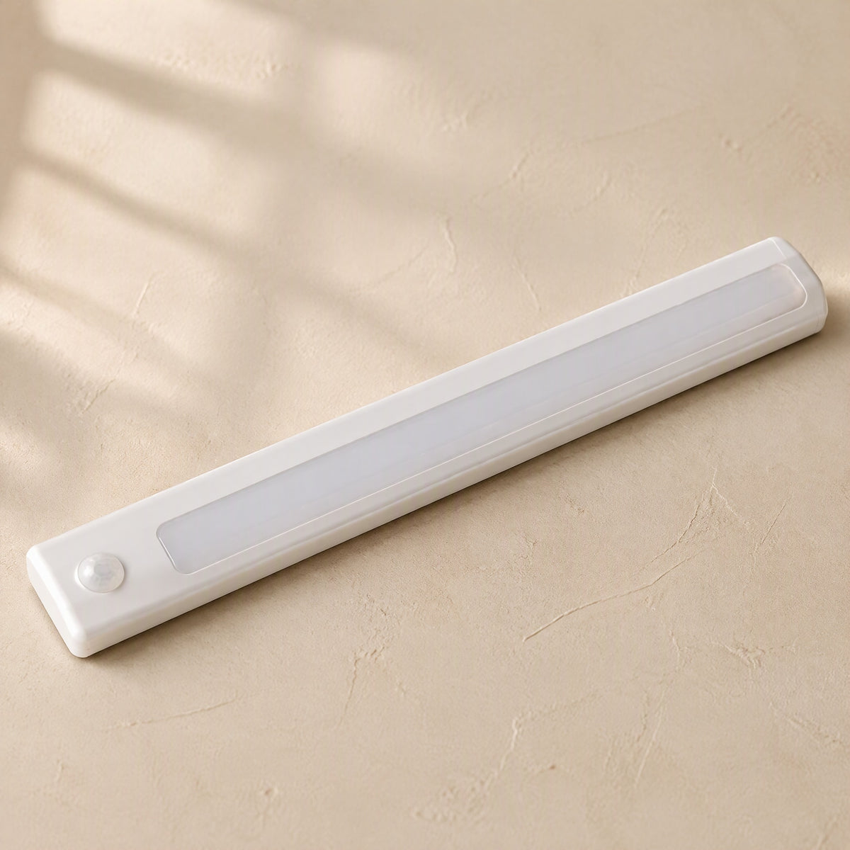 Sensorbeam™ Rechargeable Human Body Sensor Cabinet Light, material and detail close-up