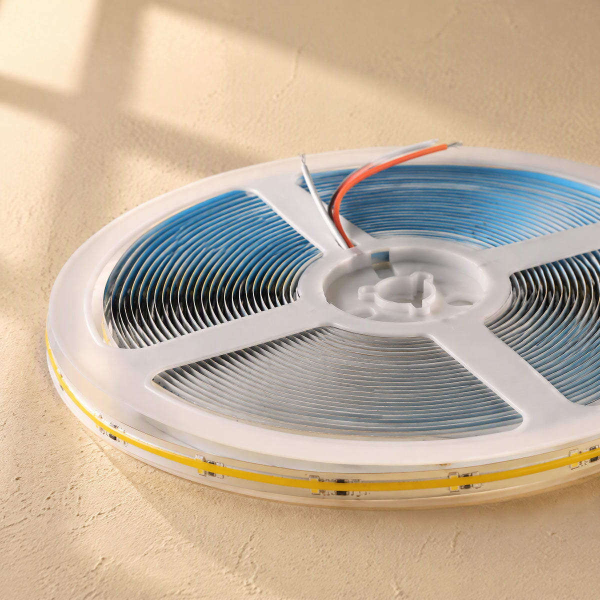 Beamline™ Low Voltage COB Light Strip, material and detail close-up