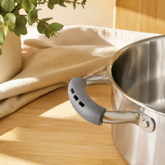 Pangrip™ Silicone Pot Handle Covers in a calm home setting