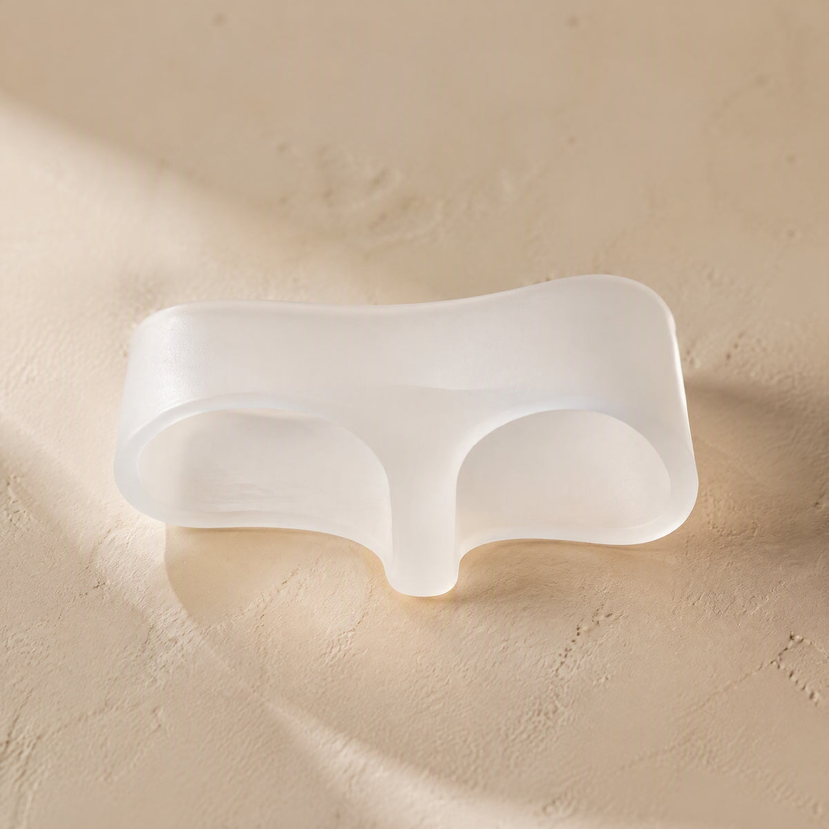 Ringsoft™ Silicone Toe Separator Double Ring, material and detail close-up