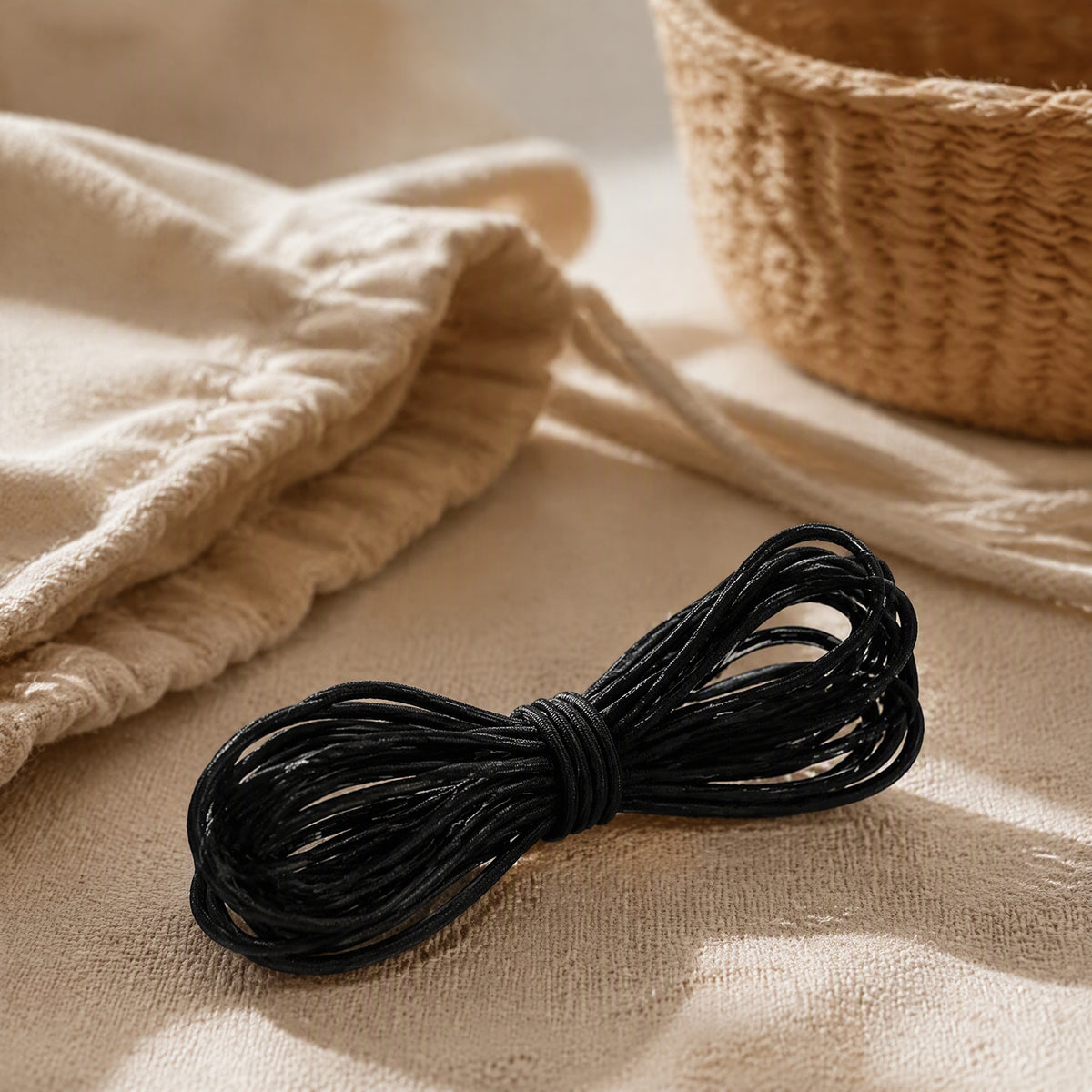 Cordweave™ Latex Elastic Band Cord, styled close view