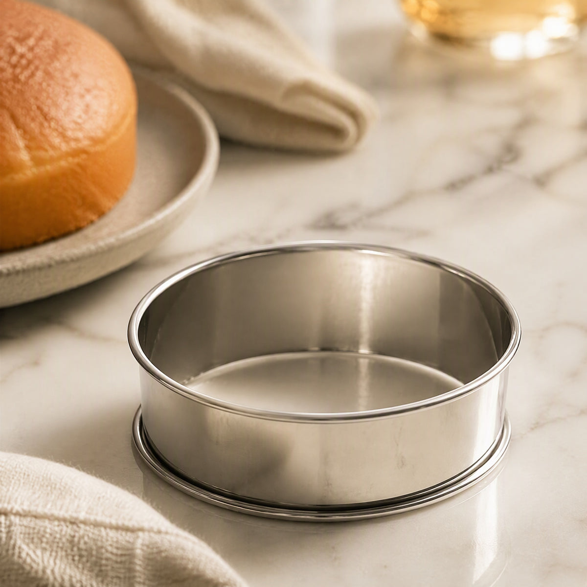 Ringnest™ Stainless Steel Cake Mold Ring, styled close view