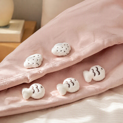 Duvetdot™ Cartoon Duvet Cover Clips, styled close view