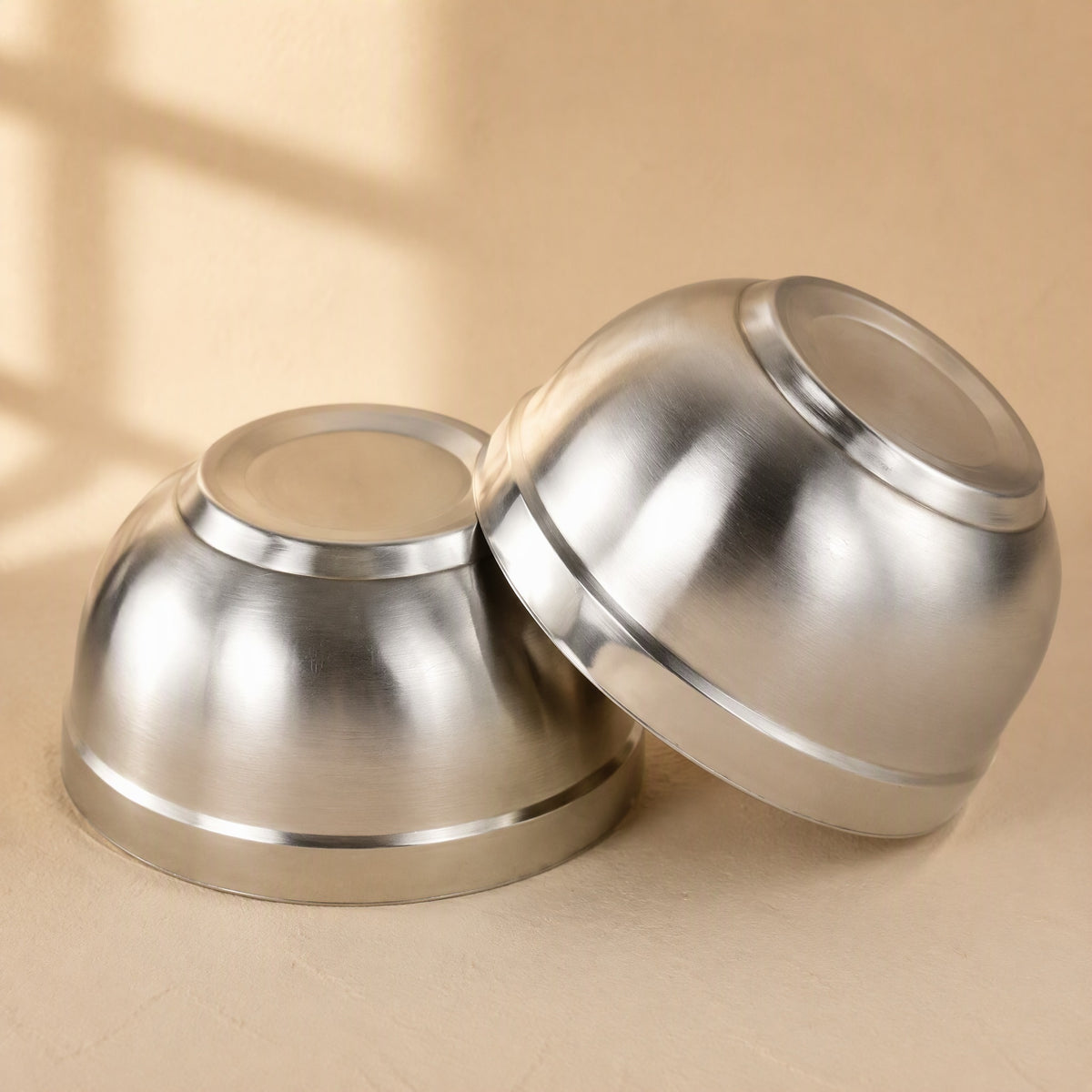 Soupshine™ Stainless Steel Soup Bowl, material and detail close-up