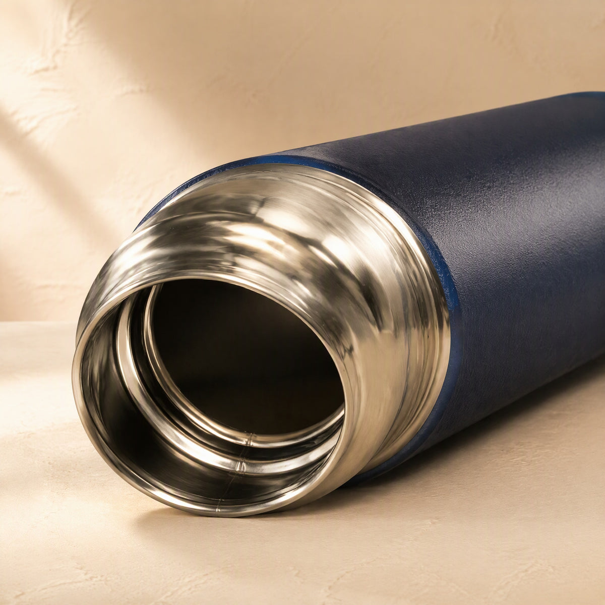 Steepour™ Stainless Steel Thermos Cup, material and detail close-up