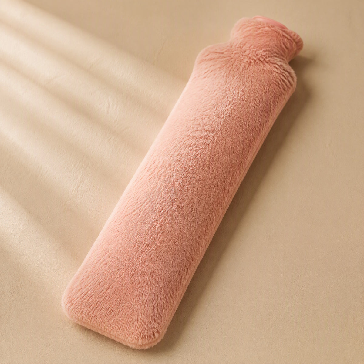 Warmwrap™ Extended Hot Water Bag, material and detail close-up
