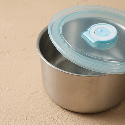 Steelmeal™ Stainless Steel Lunch Box, material and detail close-up