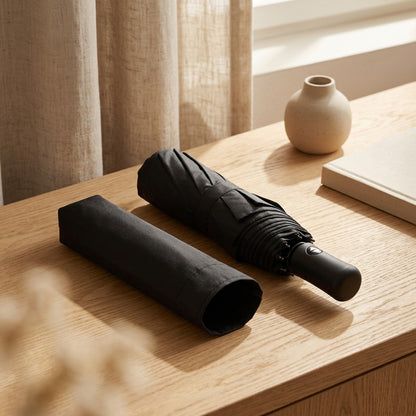 Pocketshade™ Three-Fold Sun Umbrella, styled close view