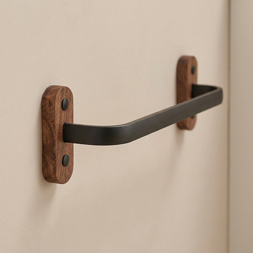 Wallsole™ Space Aluminum Wall-Mounted Shoe Rack, material and detail close-up