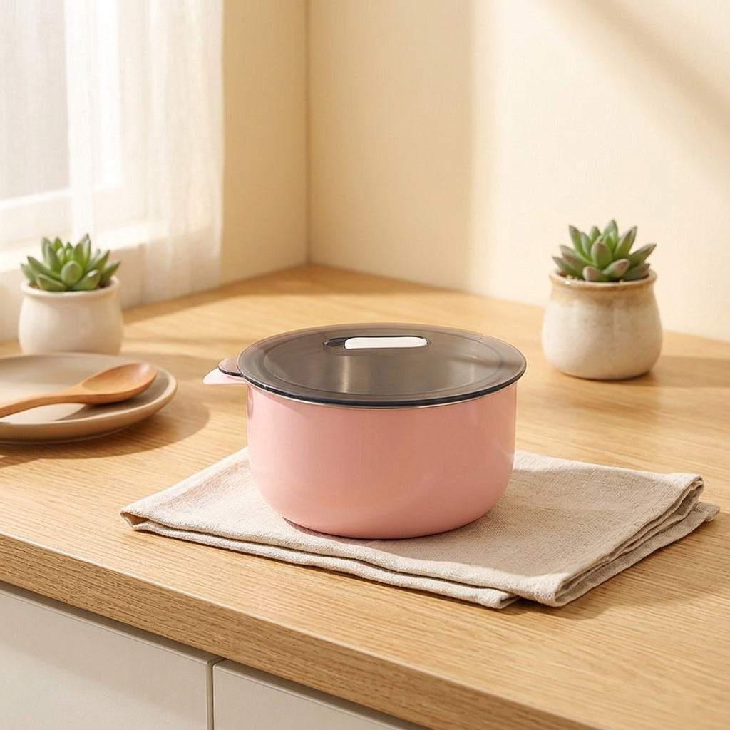 Sealbowl™ 304 Stainless Steel Bowl With Lid in a calm home setting