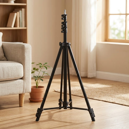 Phonebeam™ 1.6m Floor-Standing Phone Light Tripod, styled close view