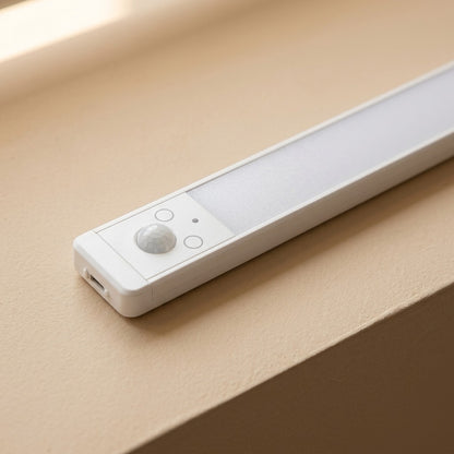Tapbeam™ Remote Control Desk Lamp, material and detail close-up
