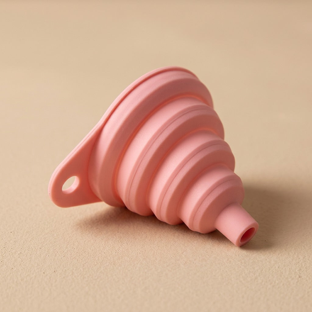 Pourfold™ Silicone Folding Mini Funnel, material and detail close-up