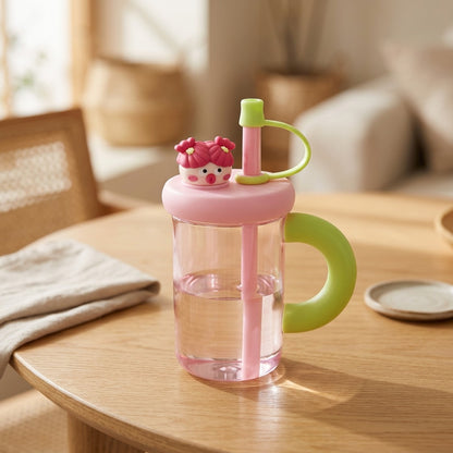 Sipsprout™ Plastic Straw Cup, styled close view