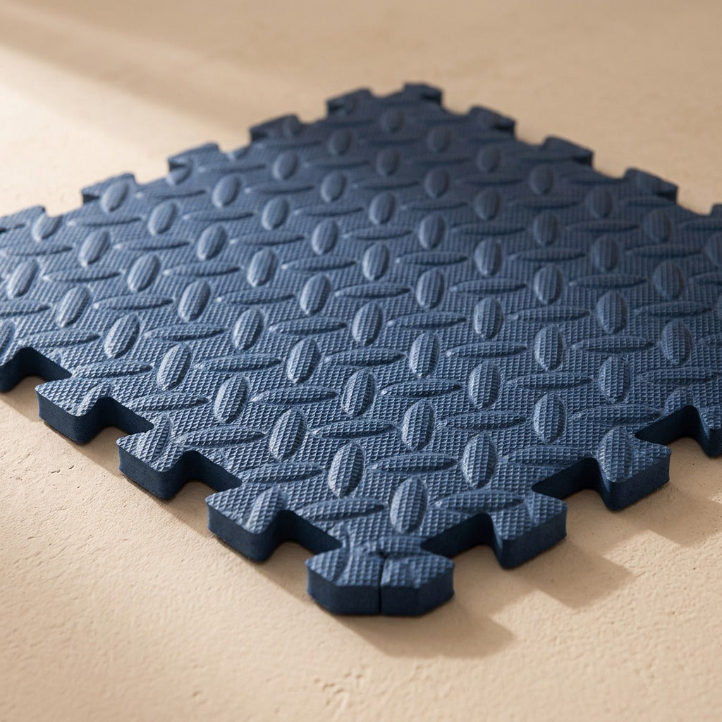Leafcush™ EVA Foam Leaf-Patterned Floor Mat, material and detail close-up