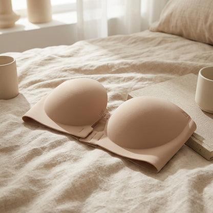 Snapsoft™ Front-Closure Seamless Bra, styled close view